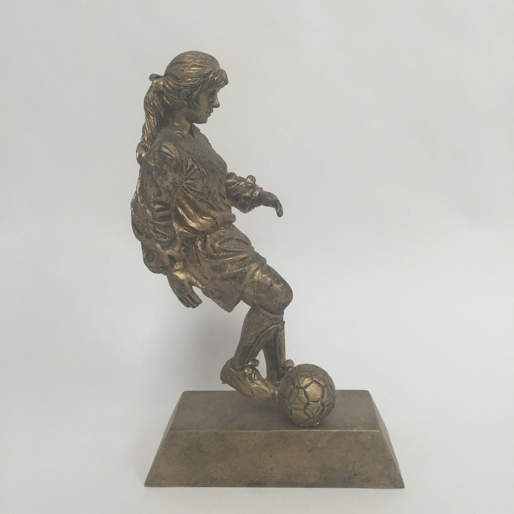 Resin Soccer Female 50402G